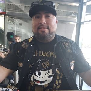 Meet your Posher, Jonathan